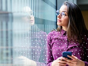 Working mom woes? Follow our tips for going back to work after giving birth Working mom woes? Follow our tips for going back to work after giving birth